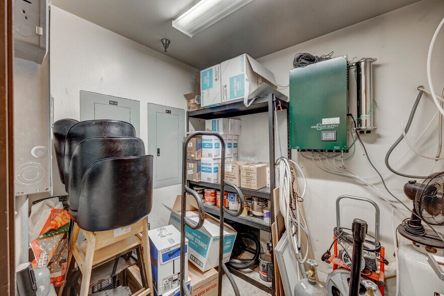 More Photos Of 922-926 Victorian Ave, Sparks General Retail For Sale