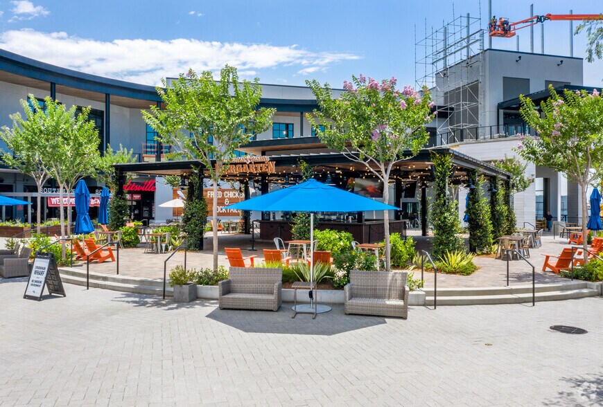 More Photos Of 615 Channelside Dr, Tampa Coworking Space