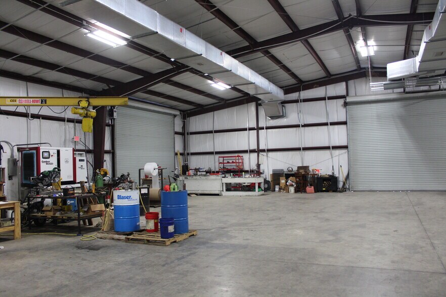 More Photos Of 15112 Welcome Ln, Houston Warehouse For Sale