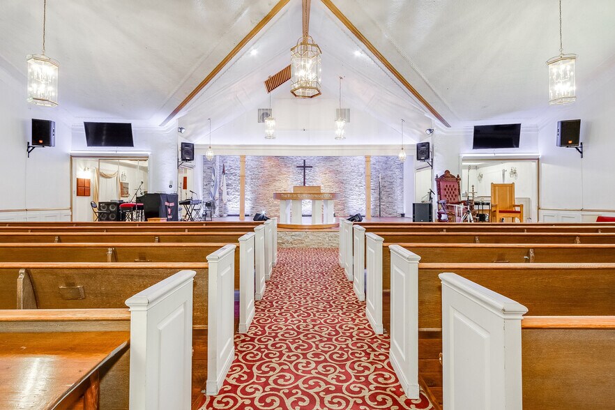 More Photos Of 1214 Brown Ave, Joliet Religious Facility For Sale