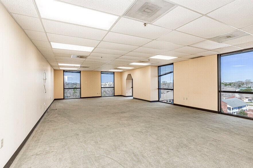 More Photos Of 3636 S Sherwood Forest Blvd, Baton Rouge Office For Lease