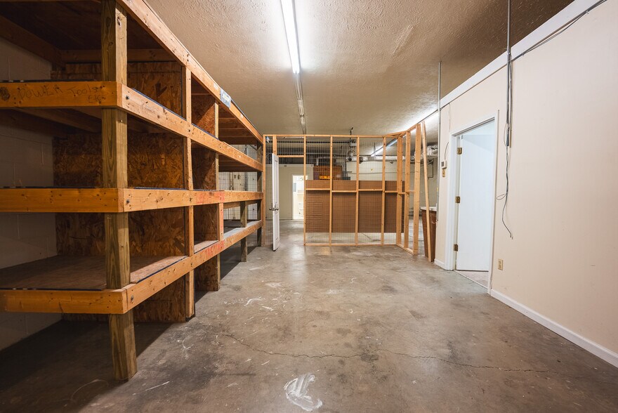 More Photos Of 690 N Franklin St, Christiansburg Office For Sale