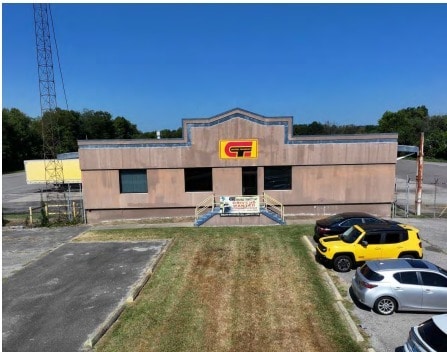 Primary Photo Of 5012 Camp Ground Rd, Louisville Truck Terminal For Sale