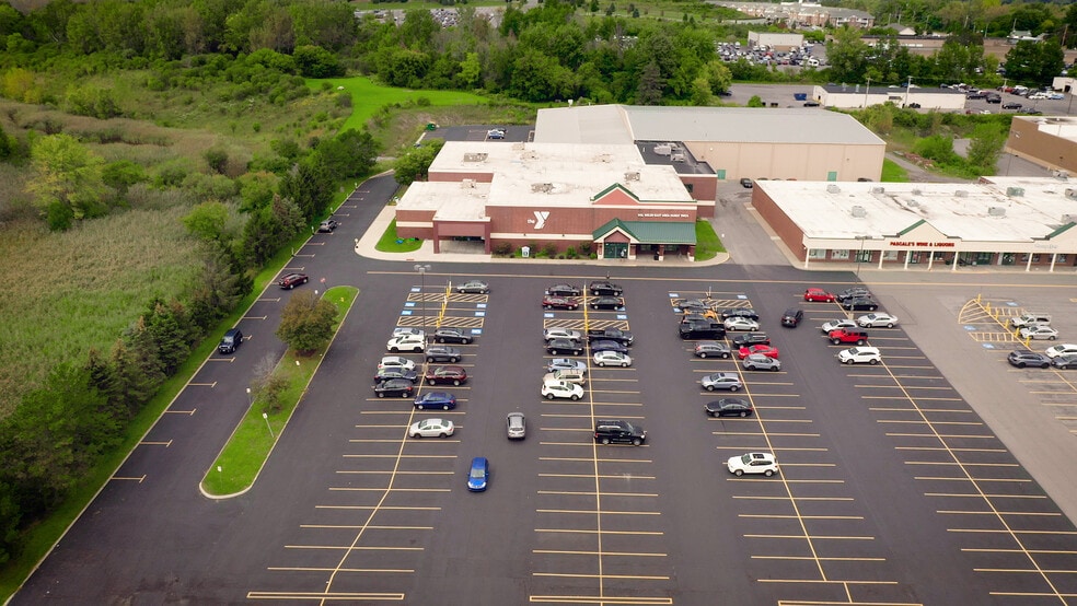 More Photos Of 340 Towne Dr, Fayetteville Unknown For Lease