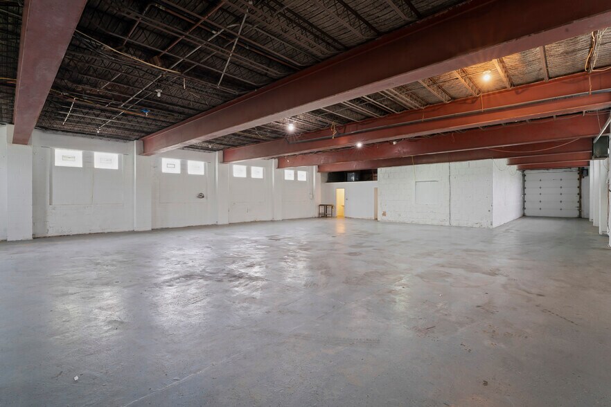 More Photos Of 414 E Lincoln Ave, Mc Donald Warehouse For Sale