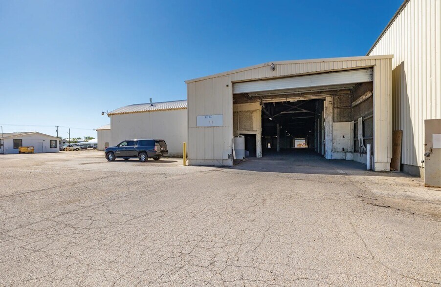 More Photos Of 412 Kit Ave, Caldwell Warehouse For Lease