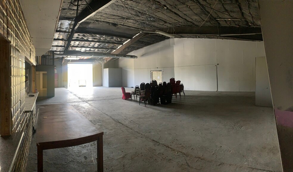 More Photos Of 10126 Jensen Dr, Houston Freestanding For Sale