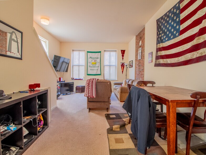 More Photos Of 1911 S 11th St, Saint Louis Apartments For Sale