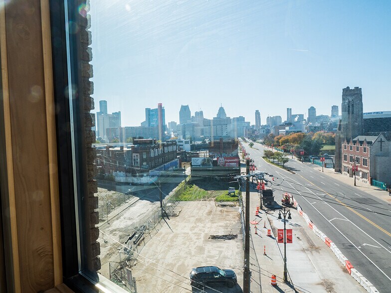 More Photos Of 1400-1404 Gratiot Ave, Detroit Office For Sale