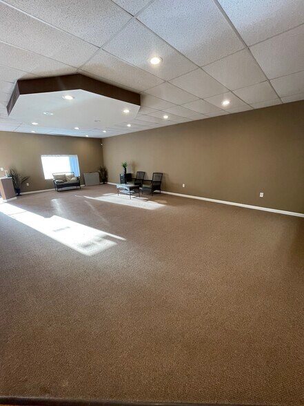 More Photos Of 27 Gary St, Carnegie Light Distribution For Lease