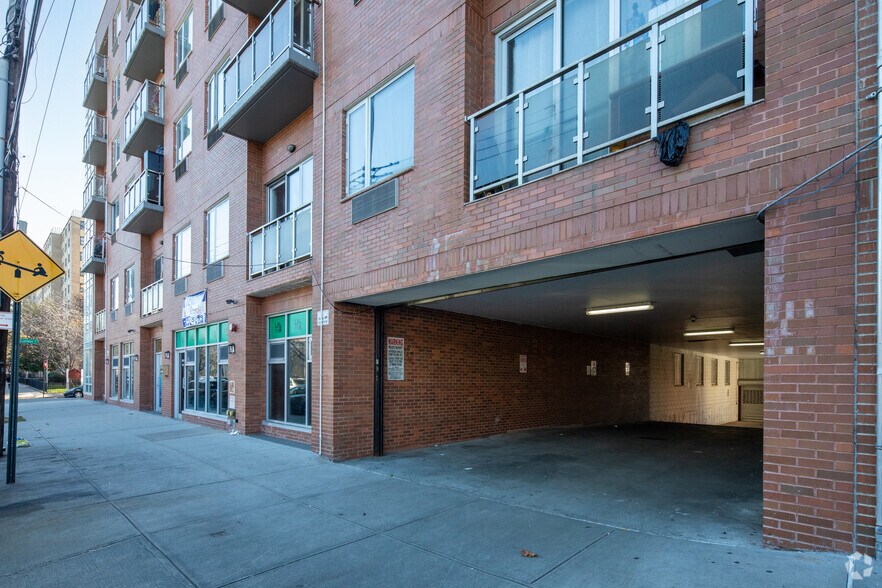 More Photos Of 136-21 Latimer Pl, Flushing Apartments For Sale