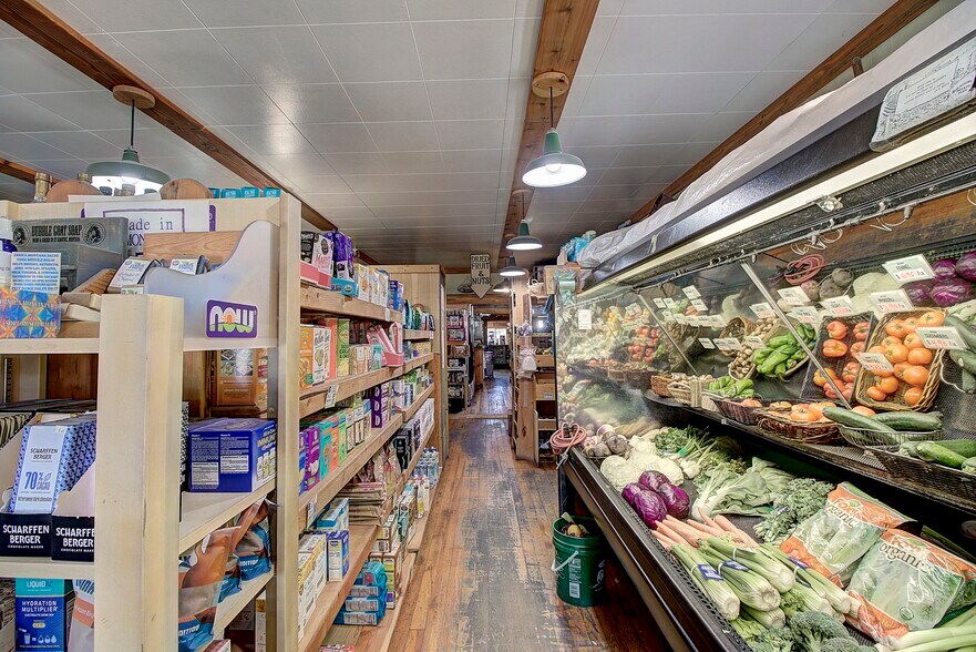 More Photos Of 300 Main St, Hot Springs Freestanding For Sale