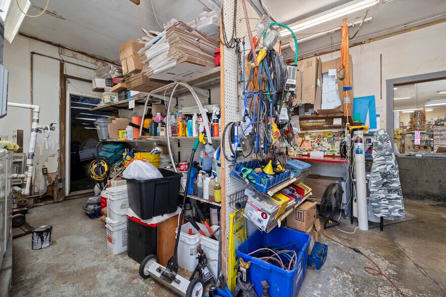 More Photos Of 6797 W Lakeshore Dr, Port Clinton Freestanding For Sale