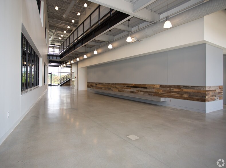 Primary Photo Of 1 Edison Dr, Alpharetta Unknown For Lease