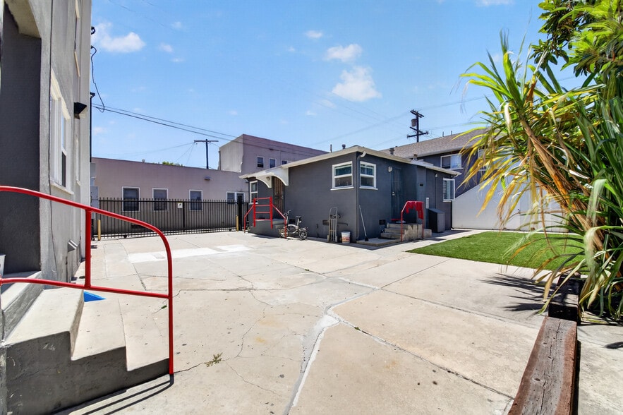 More Photos Of 727 Olive Ave, Long Beach Apartments For Sale