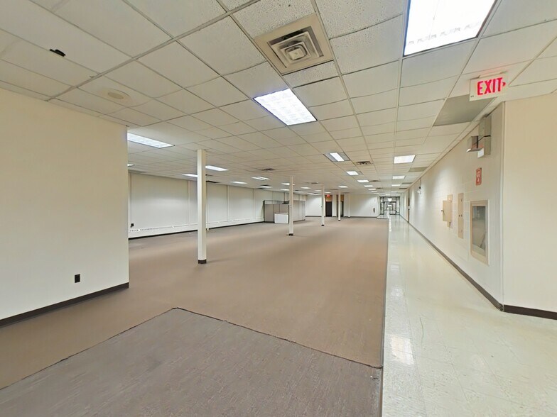 More Photos Of 6400 Monroe Blvd, Taylor Industrial For Sale