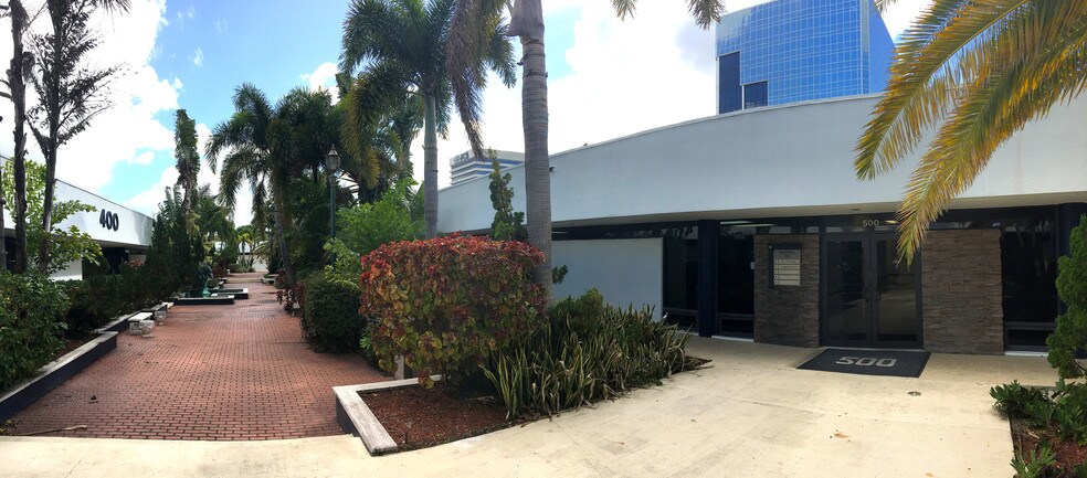 More Photos Of 1551 Forum Pl, West Palm Beach Office For Lease