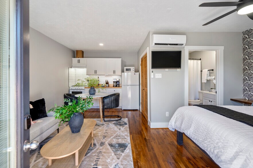 More Photos Of , Houston Multifamily For Sale
