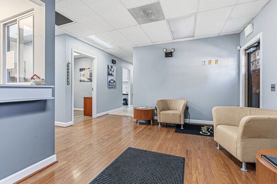 More Photos Of 9506 Harford Rd, Parkville Medical For Lease