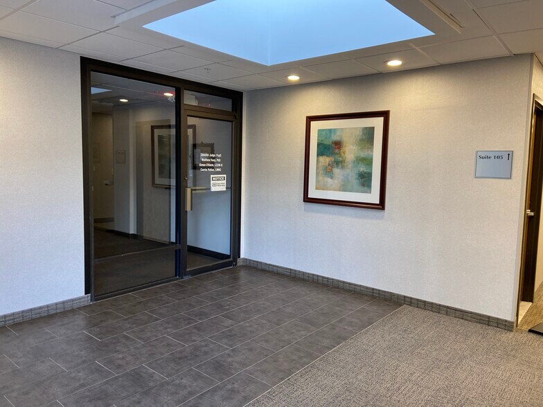 More Photos Of 11 Century Hill Dr, Latham Office For Lease