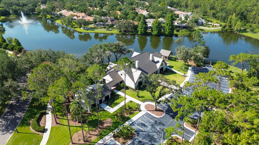 More Photos Of 8709 Hunters Green Dr, Tampa Office For Lease