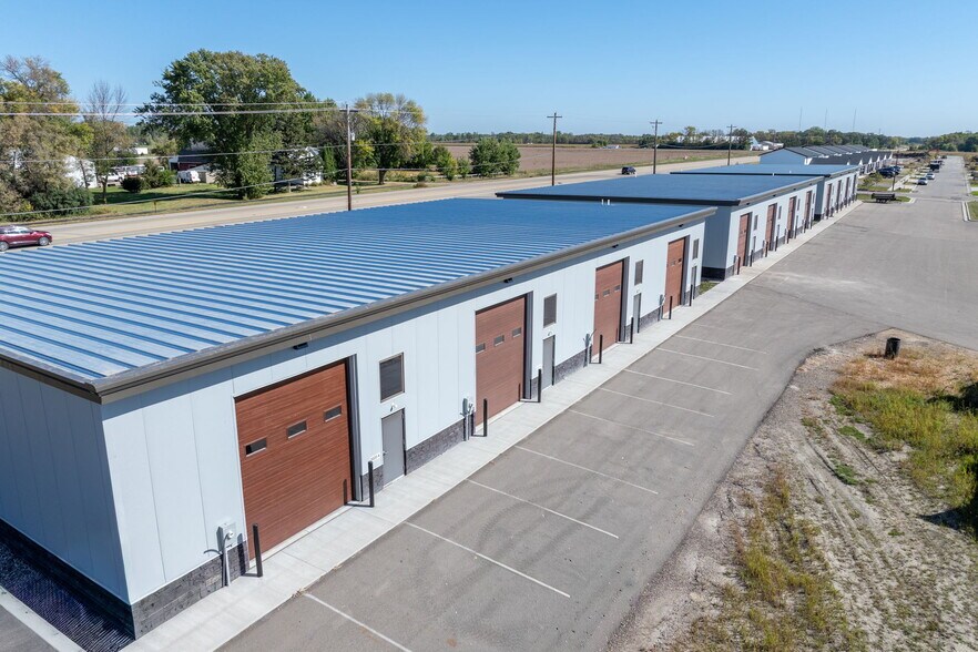 More Photos Of 3020 Evergreen Trl, Mankato Warehouse For Sale
