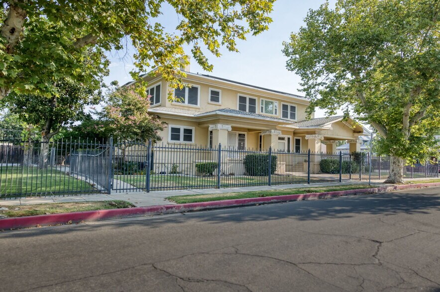 More Photos Of 807 N Van Ness Ave, Fresno Office Residential For Lease