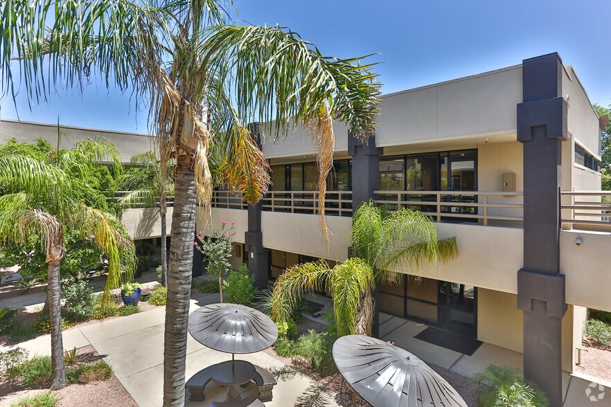 More Photos Of 16601 N 40th St, Phoenix Medical For Lease