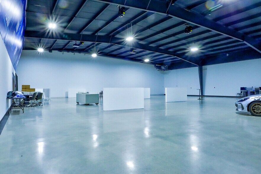 More Photos Of 160 Zakk Ct, Nicholasville Showroom For Sale