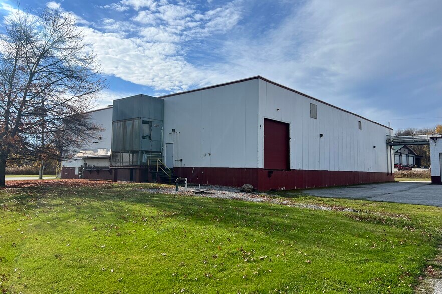 More Photos Of 5 Jonergin Dr, Swanton Industrial For Sale