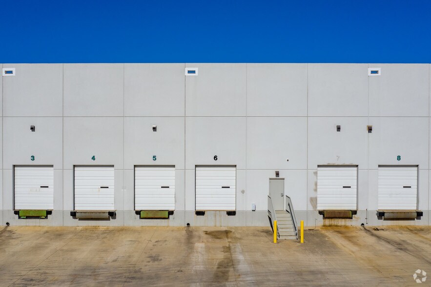 More Photos Of 8559 NE Loop 410, San Antonio Unknown For Lease