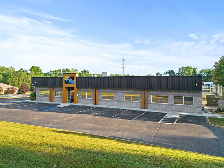 More Photos Of 340 Interstate Blvd, Greenville Warehouse For Sale