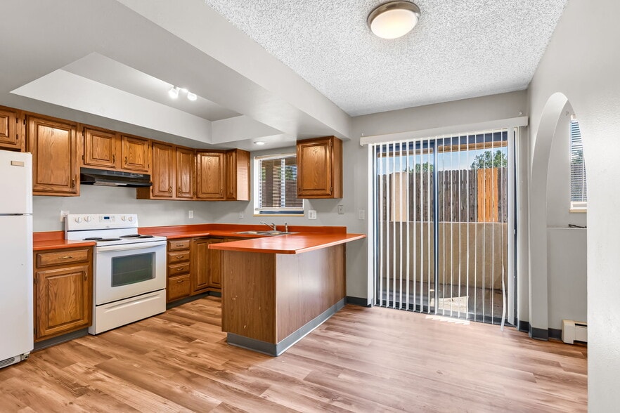 More Photos Of 2101 N Queens Ave, Pueblo Apartments For Sale