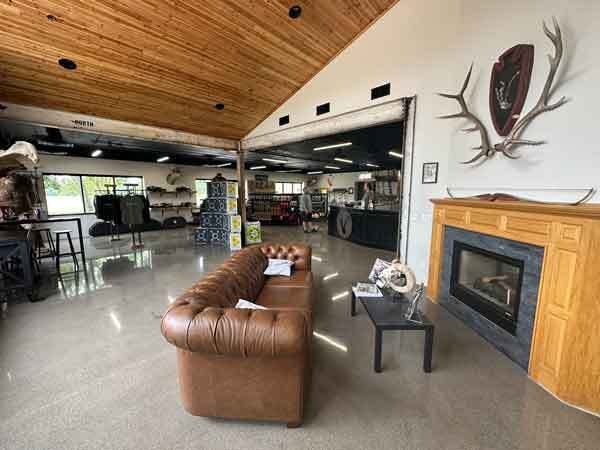 More Photos Of 700 Lund Blvd, Anoka Manufacturing For Lease