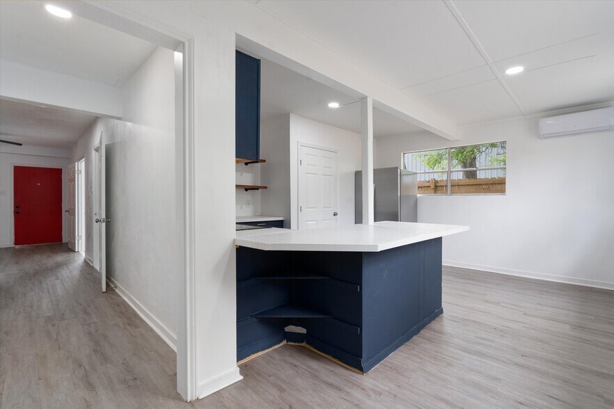 More Photos Of 10205 Old Manchaca Rd, Austin Flex For Lease