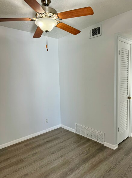 More Photos Of 7301 Corby St, Omaha Apartments For Sale
