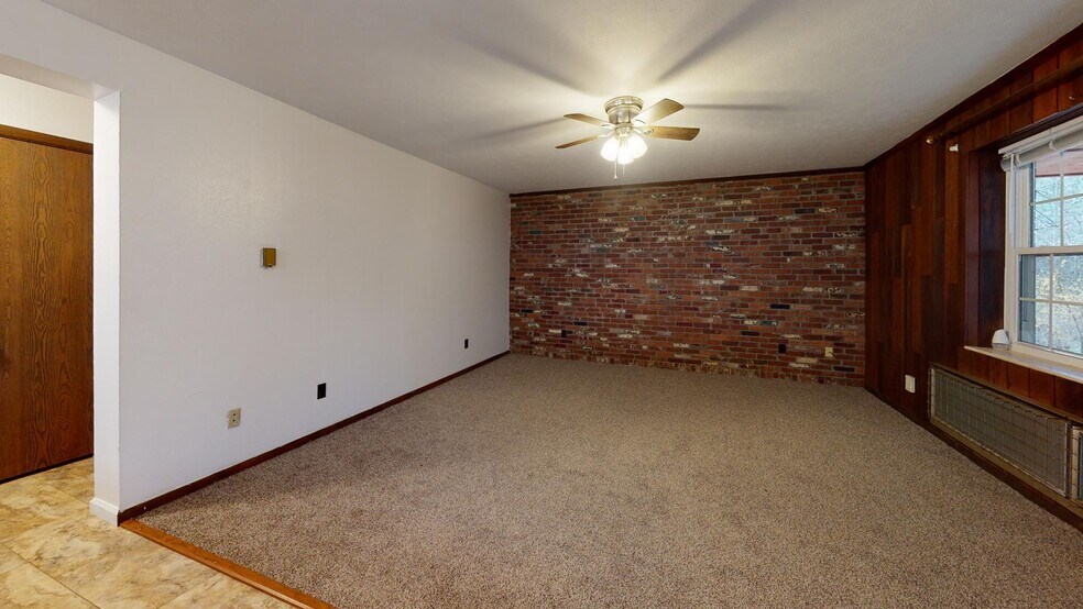 More Photos Of 42 Staley Drive, Morgantown Apartments For Sale