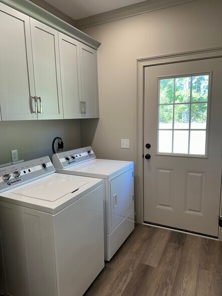 More Photos Of 240 Sunset Cir, Moultrie Apartments For Sale