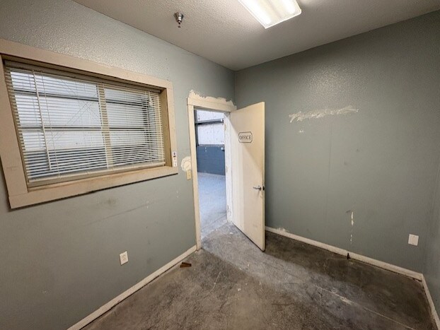 More Photos Of 19676 8th St E, Sonoma Warehouse For Lease