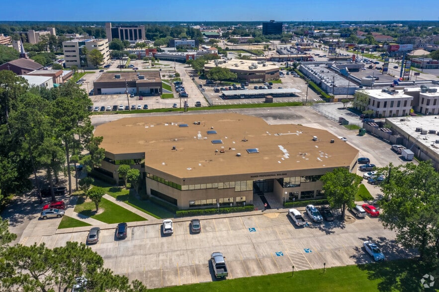 More Photos Of 17030 Nanes Dr, Houston Medical For Lease