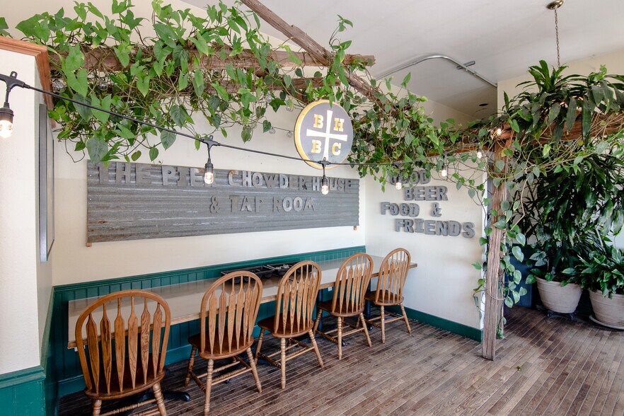 More Photos Of 810 Port Road, Point Arena Restaurant For Sale