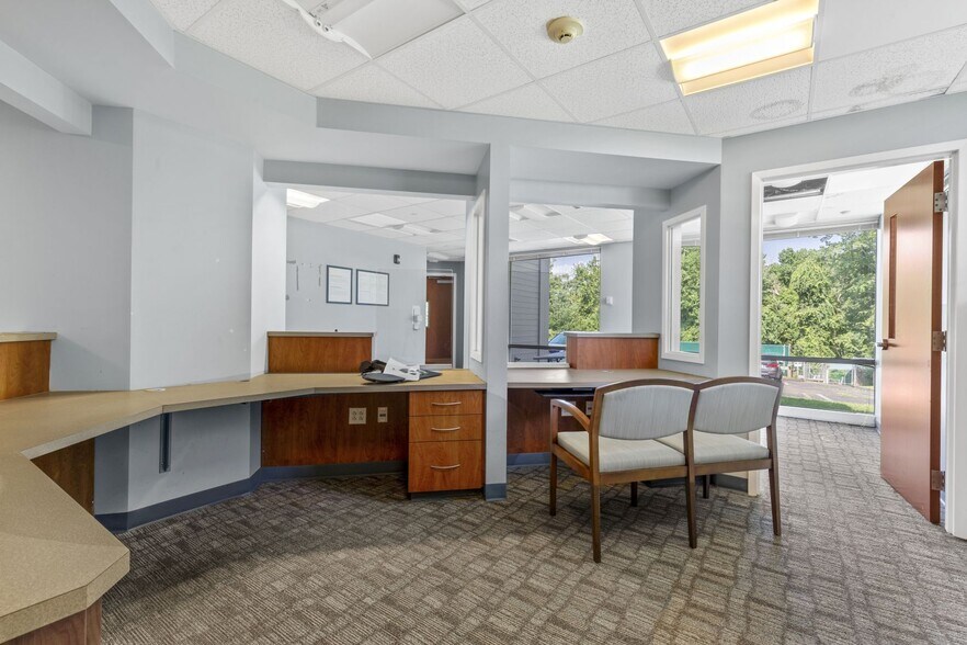 More Photos Of 1445 Boston Post Rd, Guilford Medical For Sale