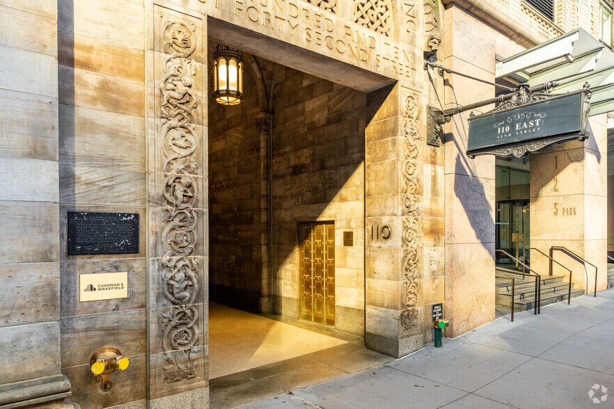 More Photos Of 110 E 42nd St, New York Coworking Space