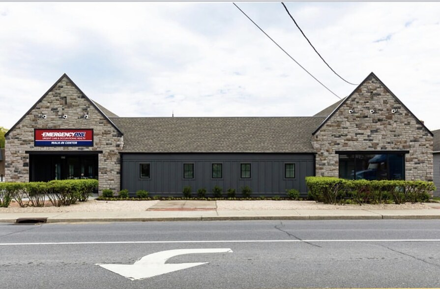 More Photos Of 4246 Albany Post Rd, Hyde Park Unknown For Lease