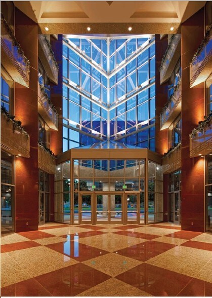 More Photos Of 500 Capitol Mall, Sacramento Coworking Space