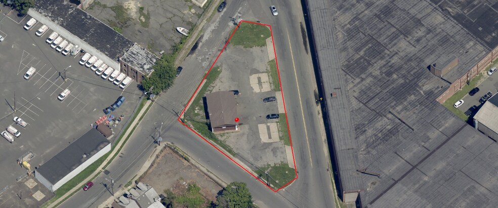 Primary Photo Of 660 W Ingham Ave, Ewing Auto Repair For Lease