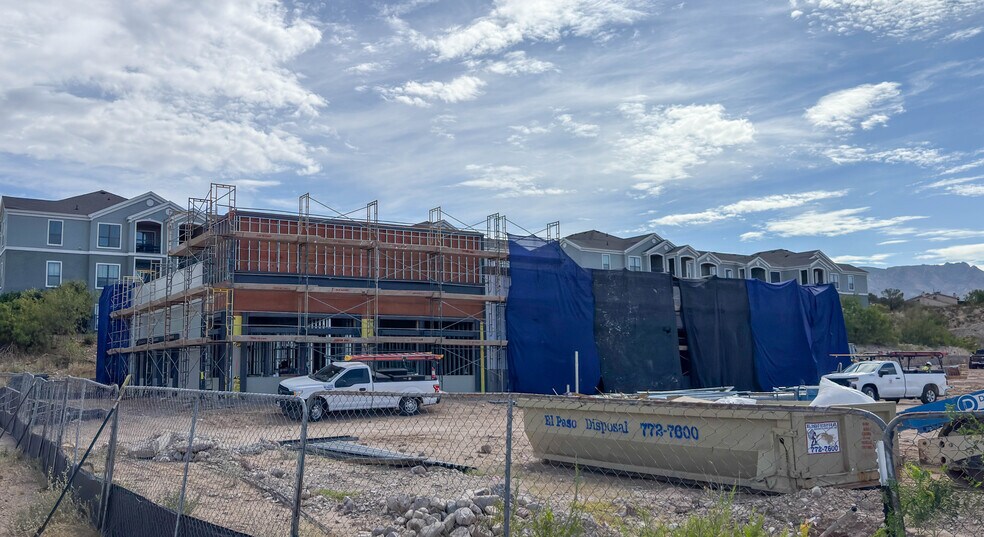 More Photos Of 181 Gem St, El Paso Medical For Lease