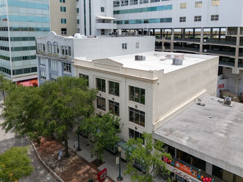 More Photos Of 1962 Main St, Sarasota Office For Sale