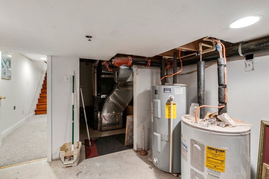 More Photos Of 1133 Light St, Baltimore Storefront Retail Office For Sale