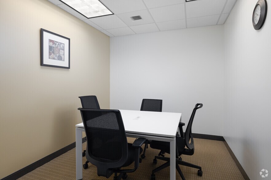 More Photos Of 601 21st St, Vero Beach Coworking Space